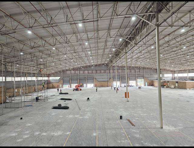 7,671M² WAREHOUSE TO LET IN LONGMEADOW